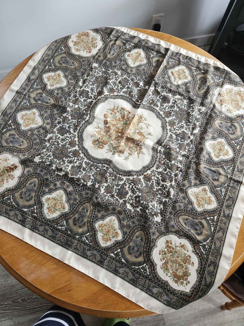 100% Silk Made in Italy Floral Paisley Scarf | Luxury